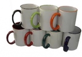 Caneca com alça e borda colorida